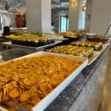 Szálloda Dardanos Yerleskesi 5*