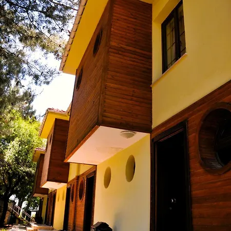 Szálloda Dardanos Yerleskesi 5*