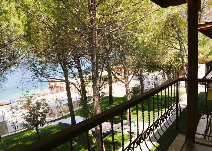 Отель Dardanos Yerleskesi